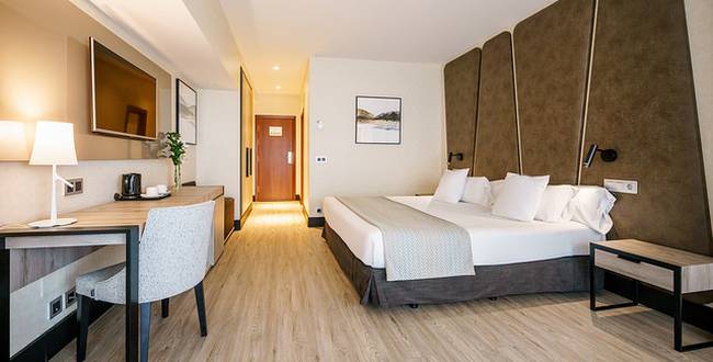 Habitaciones Hotel ILUNION Málaga Habitaciones Hotel ILUNION Málaga