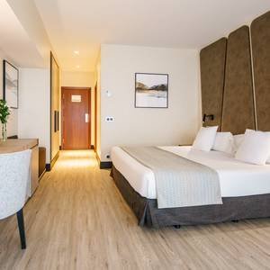 Habitación doble estándar Hotel ILUNION Málaga