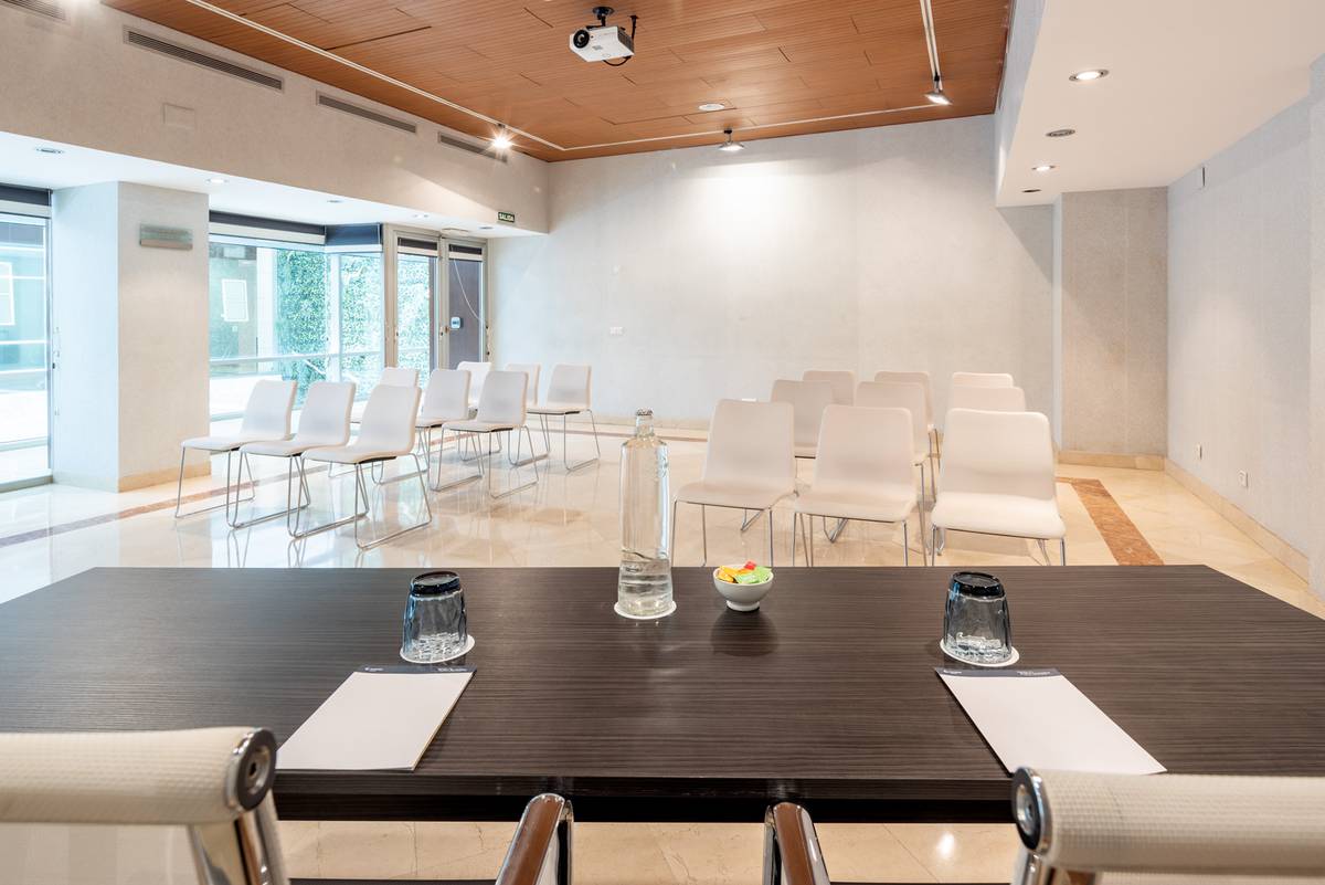 Salón ilunion málaga Hotel ILUNION Málaga