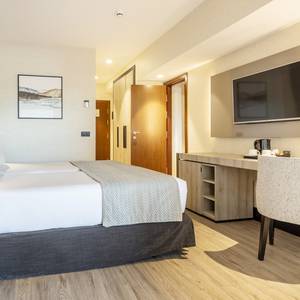 Habitación doble comunicada Hotel ILUNION Málaga