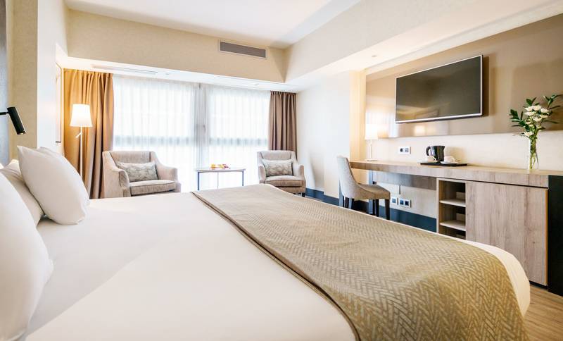 Habitación doble ilunion málaga Hotel ILUNION Málaga